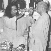 Yogananda blesses Rajarsi